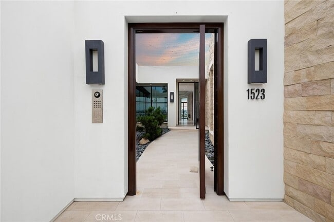 Foto del edificio - 1523 Dolphin Terrace