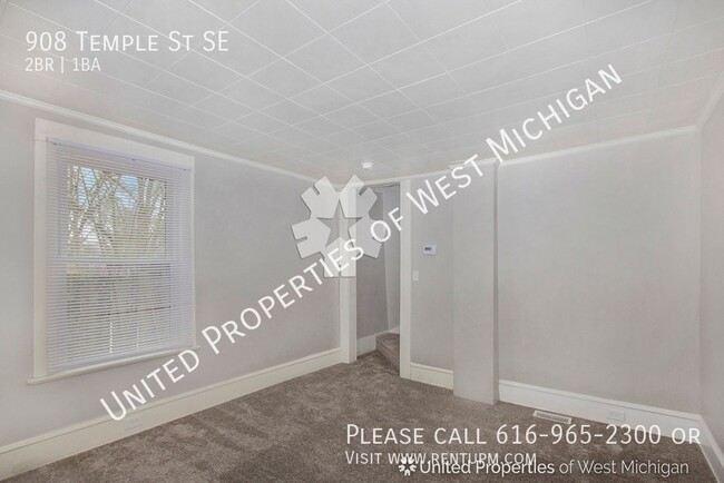 Building Photo - Available Now | 2 Bedroom Single Family Ho...