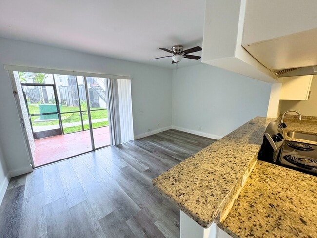 Photo - 4529 Treehouse Ln