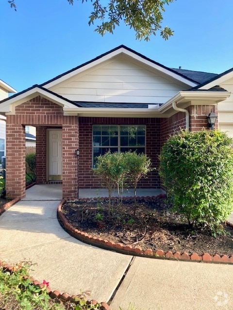 Building Photo - 1515 Thornhollow Dr
