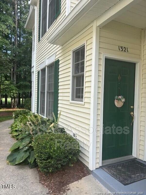 Foto del edificio - 1321 Kudrow Ln