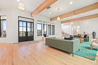 Building Photo - 12401 Rivendell Ct