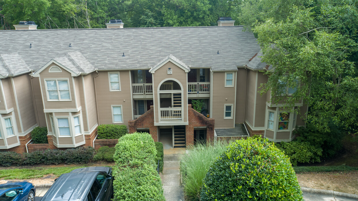 Primary Photo - 101 Marbury Ct