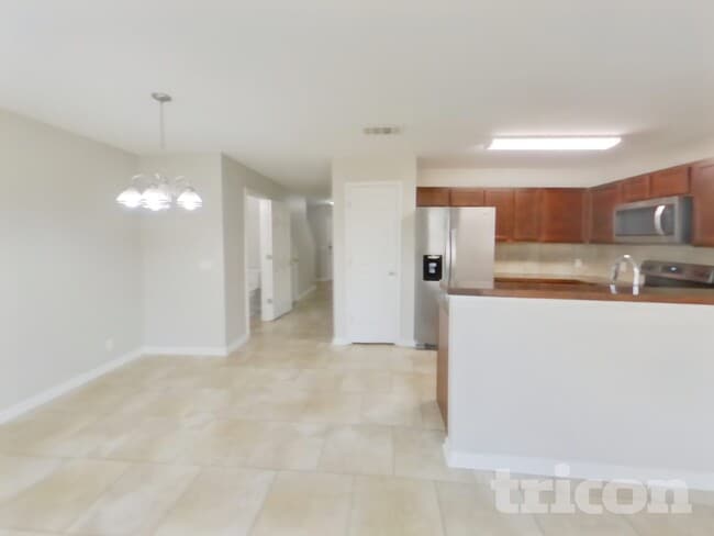 Building Photo - 1027 Trail Driver Cove