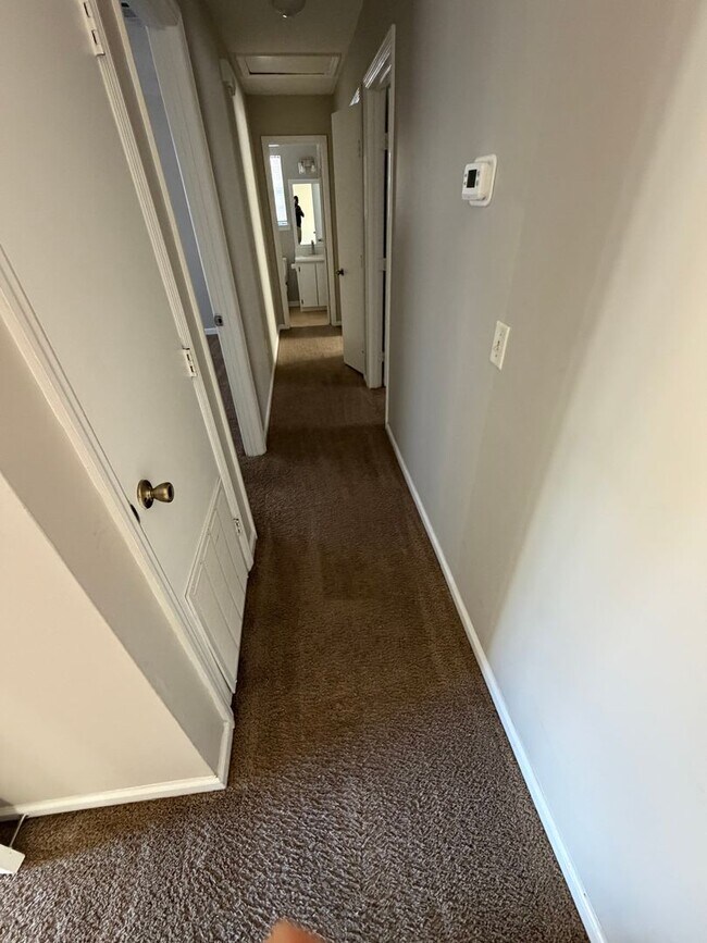 Foto del edificio - Ridgewood Subdivision Gem: 3-Bedroom Home with Fenced Yard.