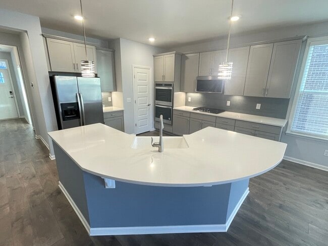 Building Photo - 4052 Magnolia Farms Dr