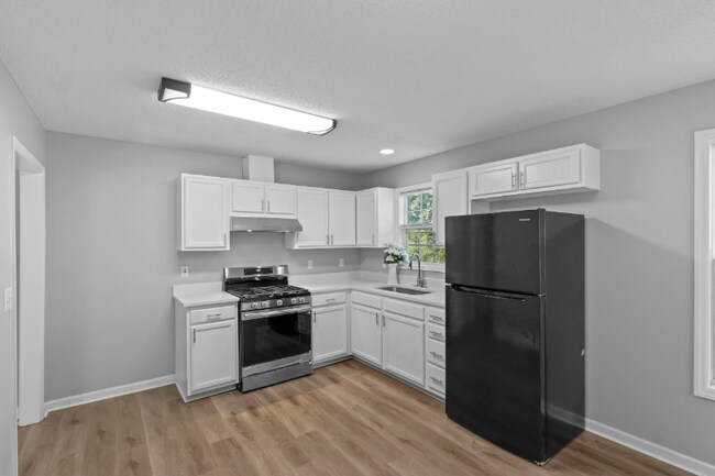 Foto del edificio - 515 Warbler Ct