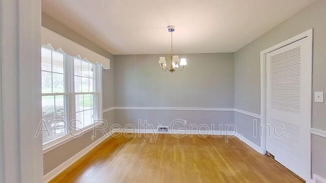 Building Photo - 2611 Caudle St