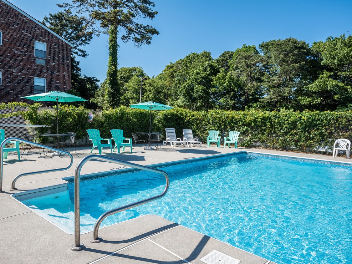 Village on the Green Apartments Tuckerton, NJ