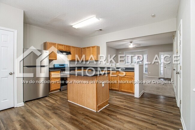 Foto del edificio - 6432 Parkway Trace