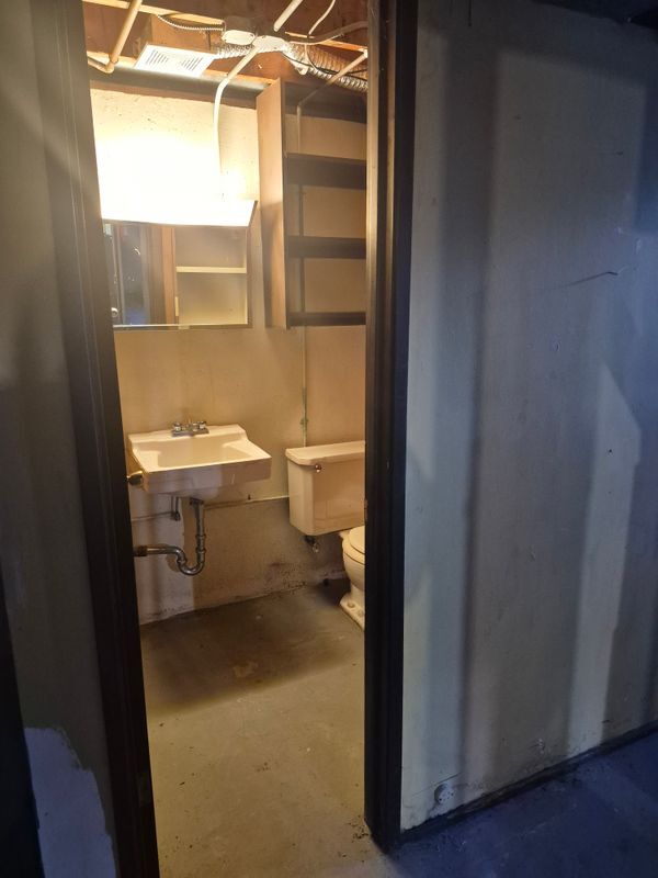 Foto del edificio - 2230 Evergreen St NE