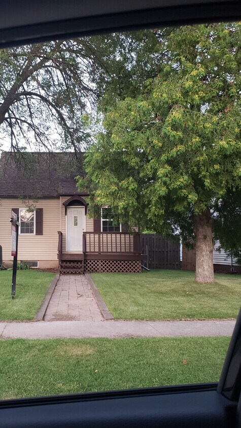 Foto principal - 1537 S 37th St