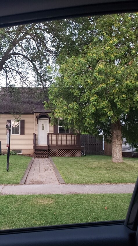 Primary Photo - 1537 S 37th St