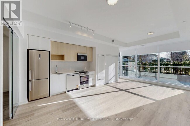 Photo du bâtiment - 4365 Bloor St W