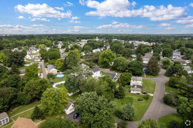 Valleyview is a quiet suburb with plenty of space.