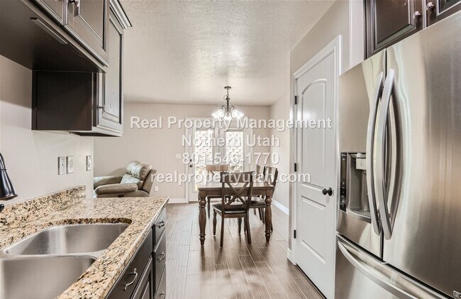 Foto del edificio - 1795 E Whitetail Dr