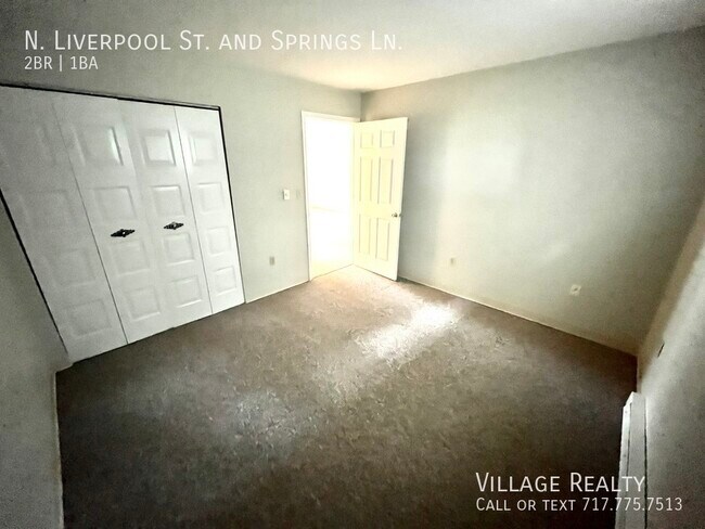 Foto del edificio - No steps! Affordable 2-Bed Convenient to I...