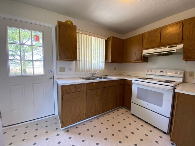 Foto del edificio - 21 Sugar Run Rd