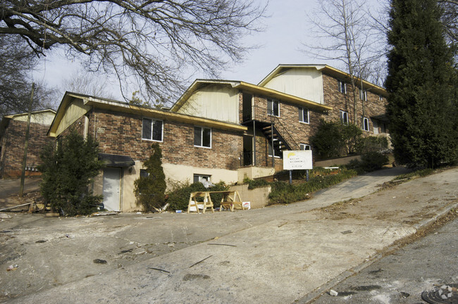 Primary Photo - Grant Park Apartments