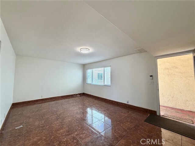 Foto del edificio - 1477 W 20th St