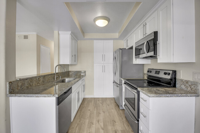 Building Photo - 789 Windermere Point Way