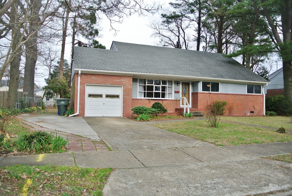Primary Photo - 7416 Spartan Ave