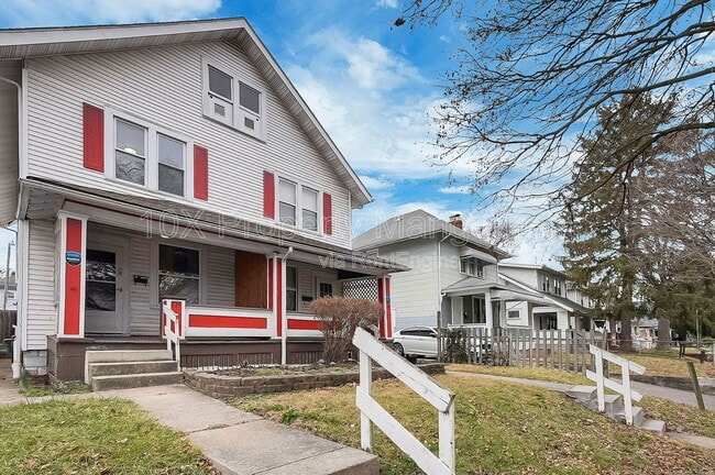 Foto del edificio - 275 N Warren Ave