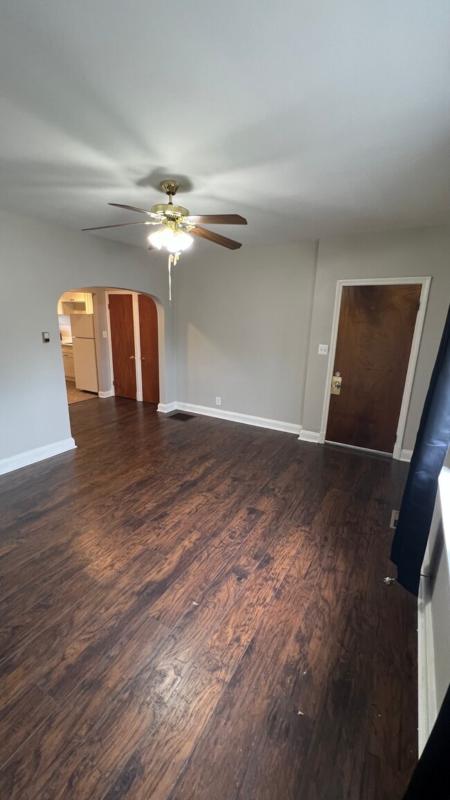 Foto del edificio - 1051 Desoto Rd