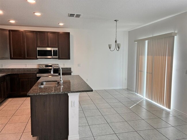 Building Photo - 170 E Fiesta Key Loop