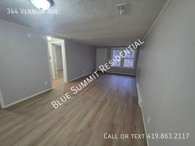 Building Photo - 344 Vennum Ave