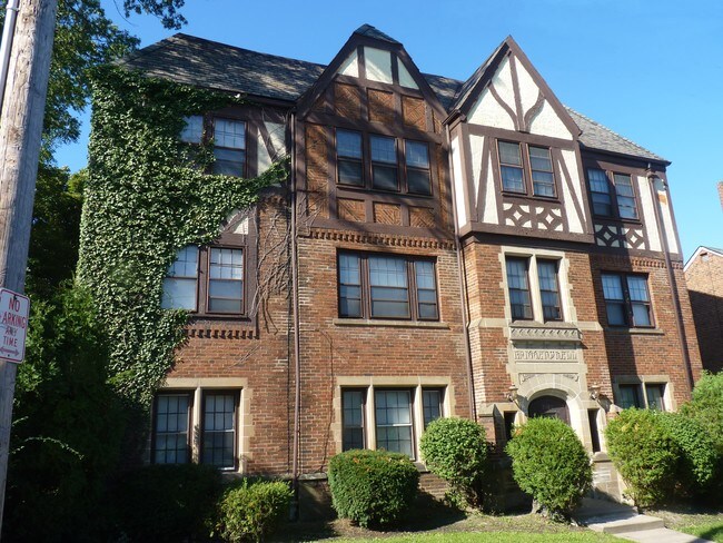 Foto del edificio - Briggand Hall Apartments
