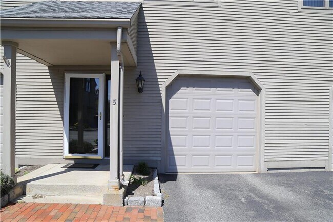 Foto del edificio - 235 Morgan Ave