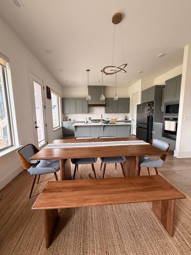 Photo - Spacious 5-Bedroom House in Cave Springs, AR