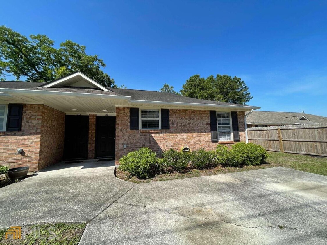 170 Douglas Dr, Saint Marys, GA 31558 Townhome Rentals in Saint Marys
