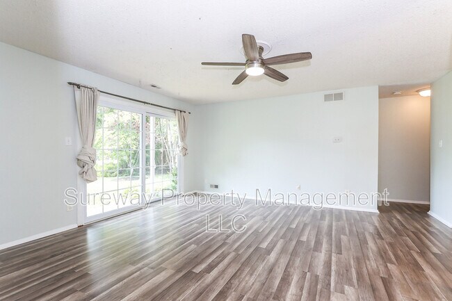 Foto del edificio - 330A Willow Turn