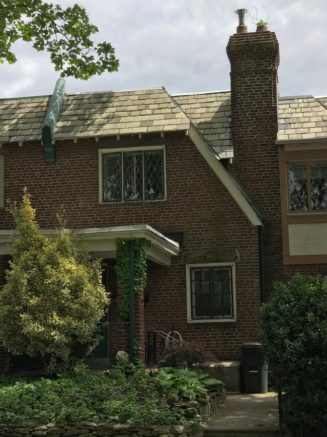Photo - 3444 W Queen Ln Townhome