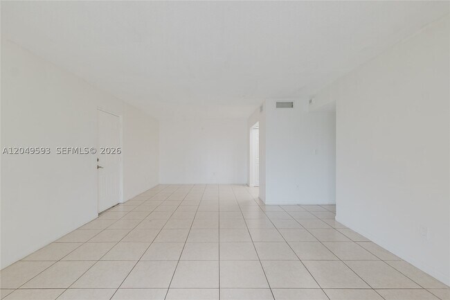 Foto del edificio - 2020 NW 119th St