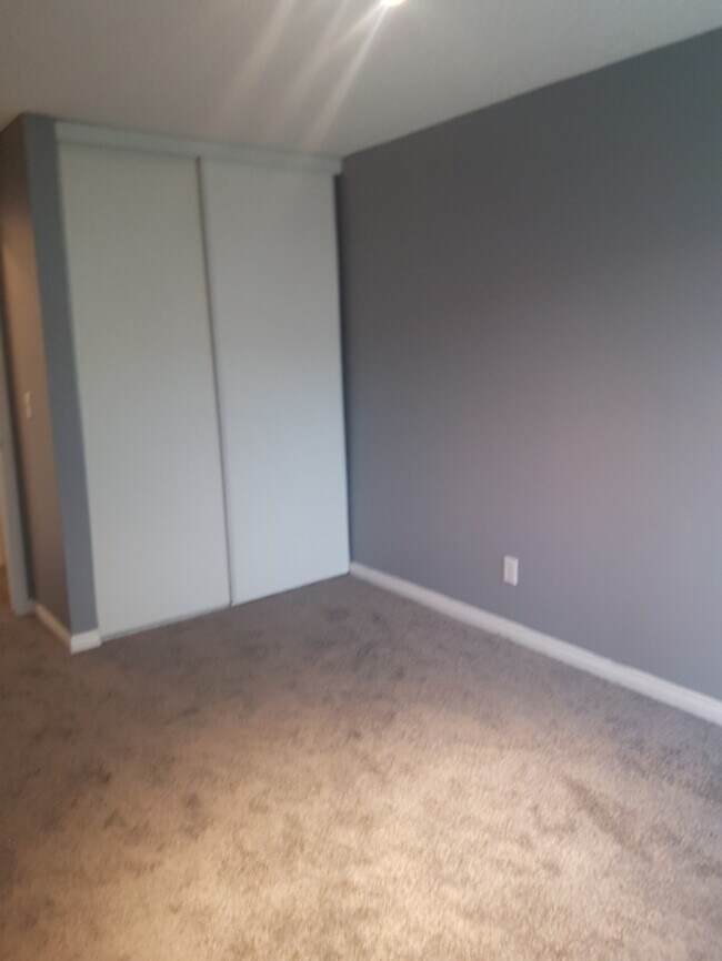 Photo du bâtiment - 2 Bed 2 Bath Unit in Edmonton, AB