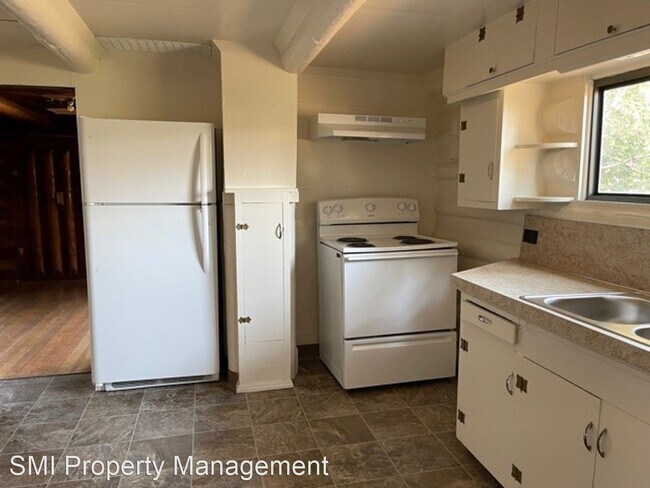 Foto del edificio - 3 br, 1 bath House - 970 W Ida St