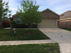 Building Photo - 609 Twin Knoll Dr