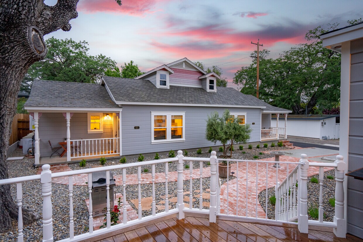 421 15th St, Paso Robles, CA 93446 Townhome Rentals in Paso Robles CA