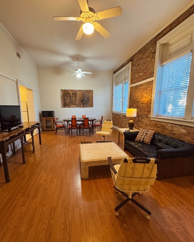 Foto del edificio - 2737 W Cleveland St