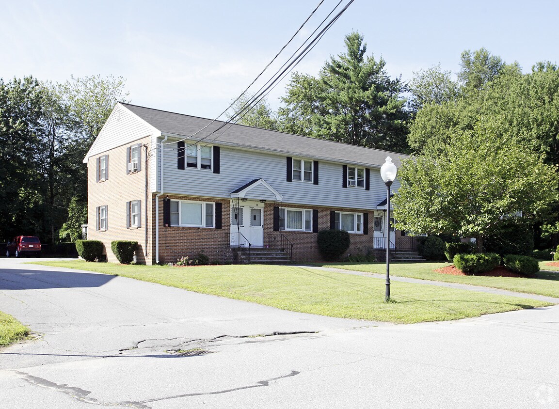 1452 Frank St, Dracut, MA 01826 Apartments in Dracut, MA