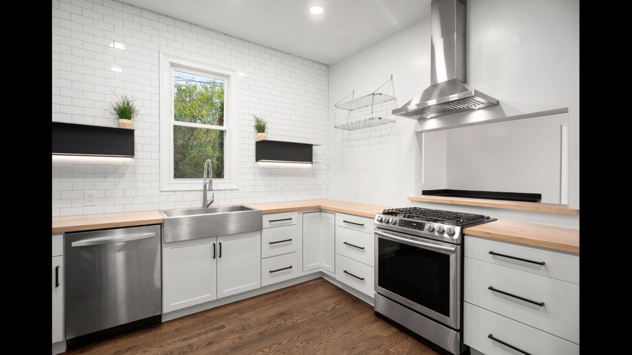 Foto principal - 1701 Shelby Ave