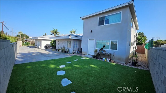 Foto del edificio - 15350 Gale Ave