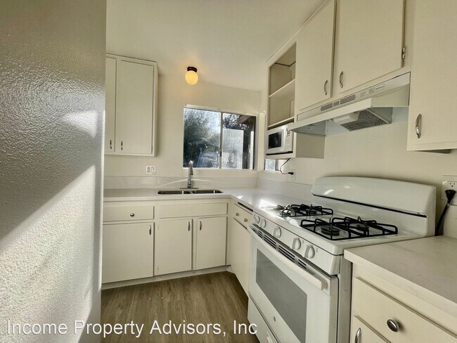 Building Photo - 2 br, 1 bath House - 1432 Panorama Ridge Rd.