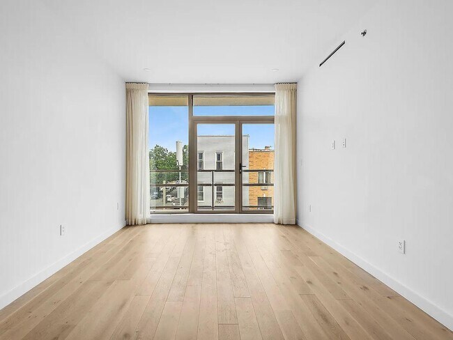 Foto del edificio - 373 Palmetto St