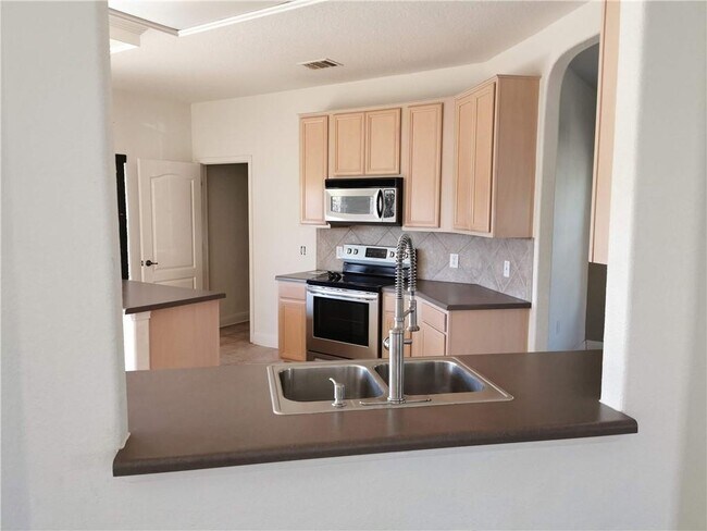 Building Photo - 12909 Perconte Dr