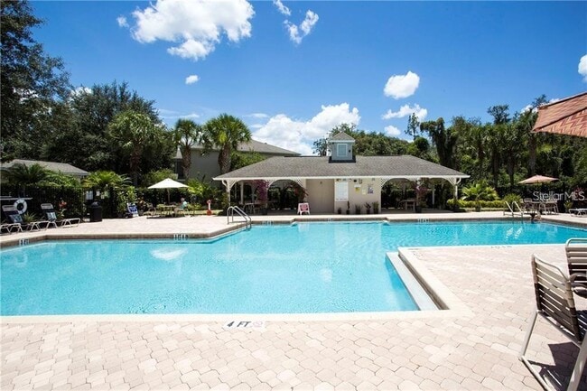 Building Photo - 15816 Fishhawk View Dr