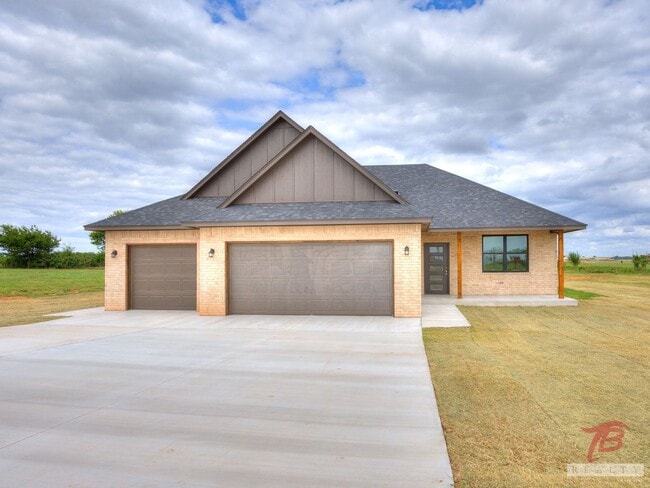 Building Photo - 1321 Chisholm Trail